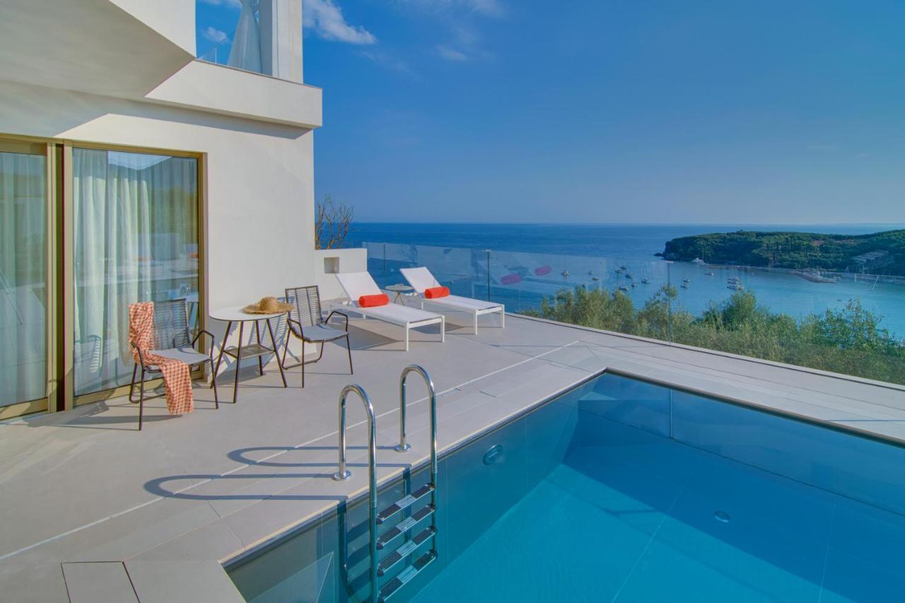 Livinghome Suites Parga Extérieur photo