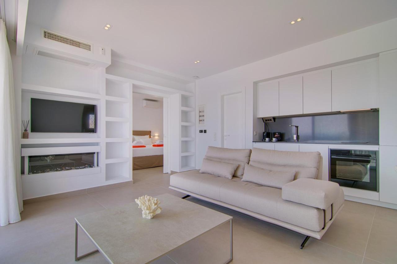Livinghome Suites Parga Extérieur photo