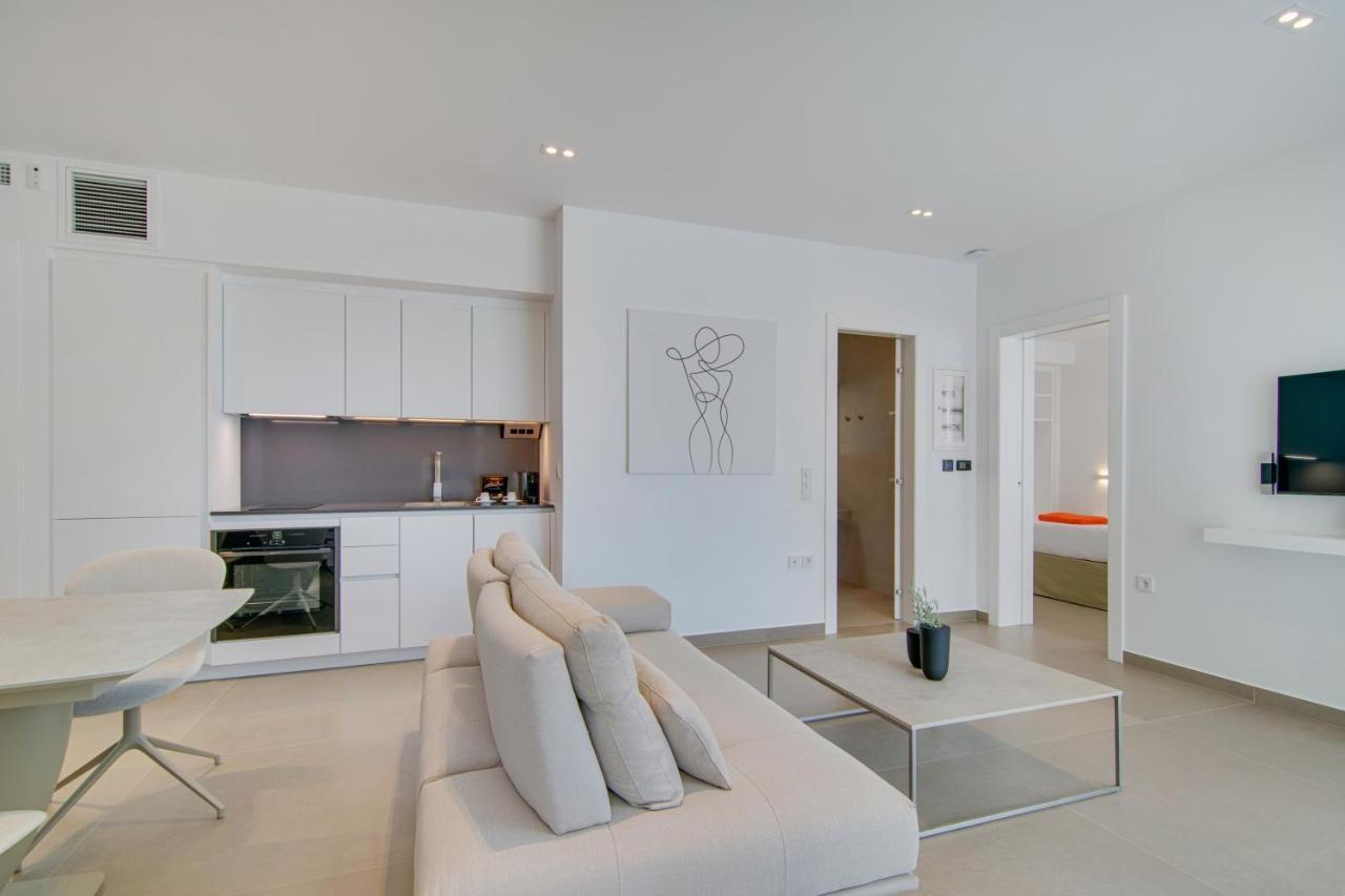 Livinghome Suites Parga Extérieur photo